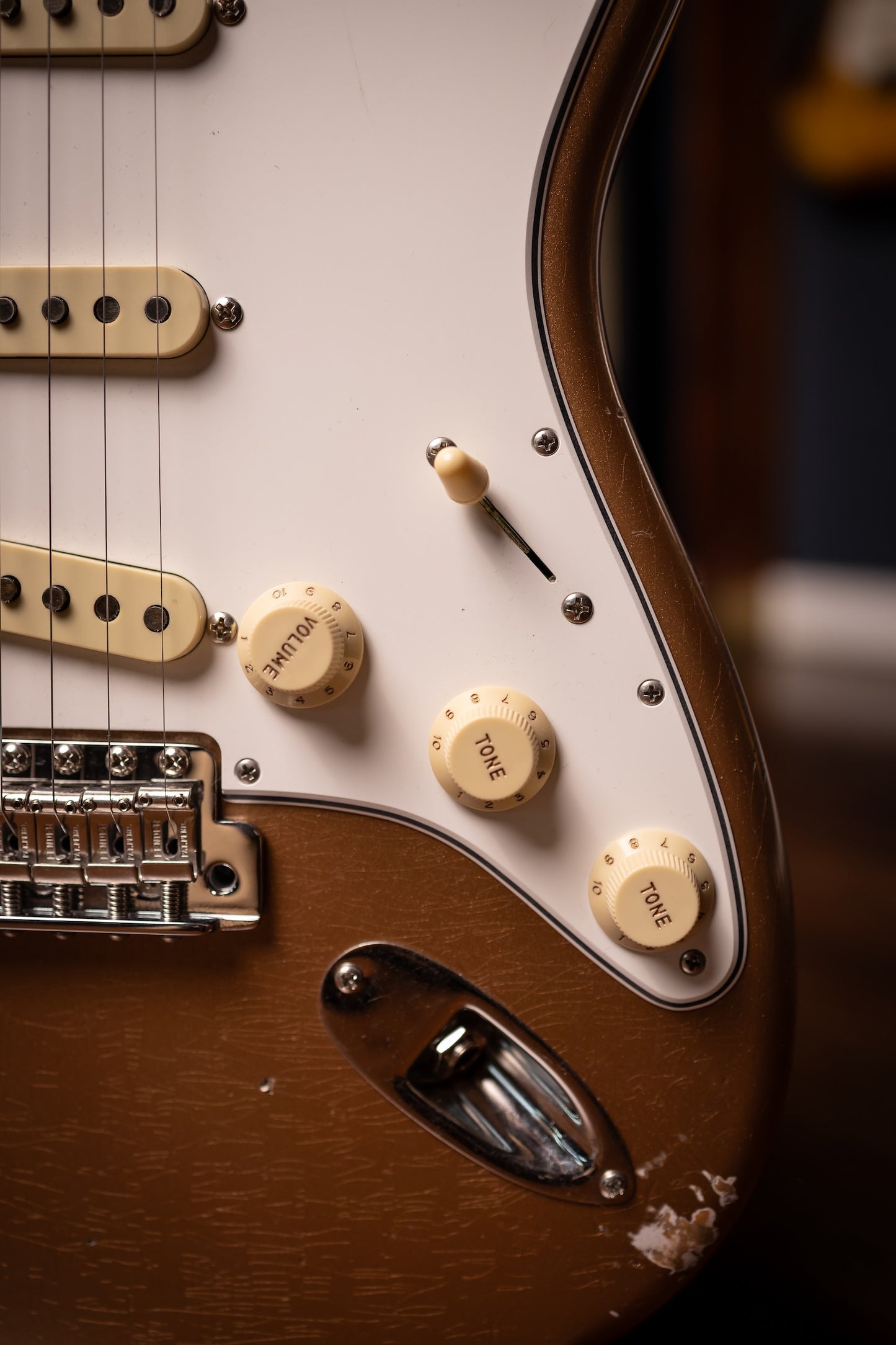 Fender 1967 Stratocaster® Relic Electric Guitar - Aged Firemist Gold