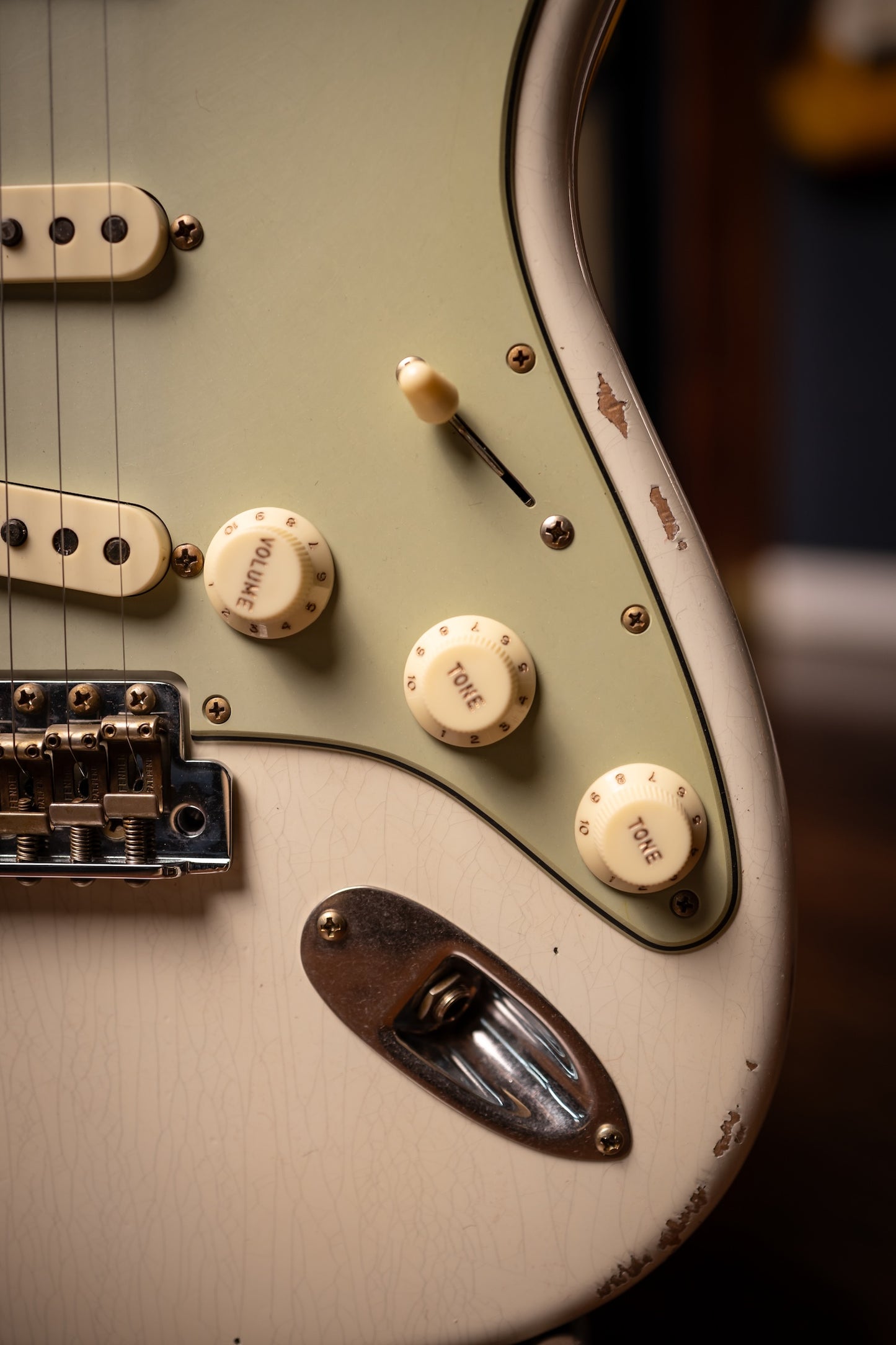 Fender 1962 Stratocaster® Relic® Electric Guitar - Aged Olympic White