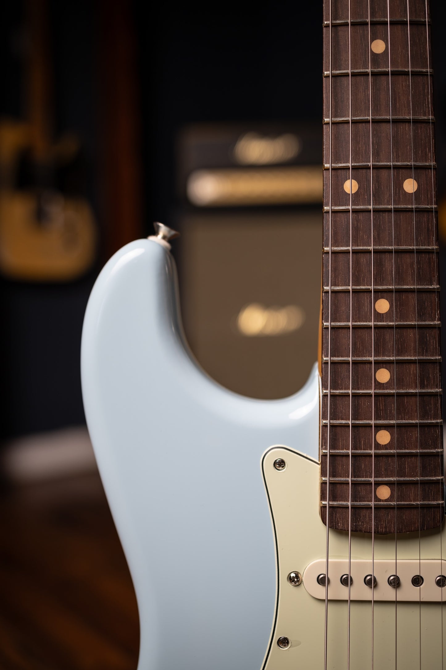 Fender Vintera III Early '60s Stratocaster - Sonic Blue