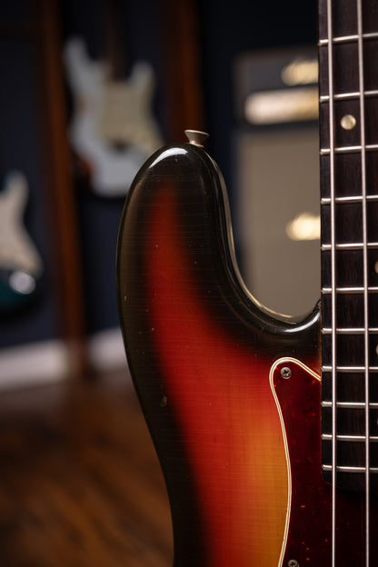1968 Fender Precision Bass - Sunburst