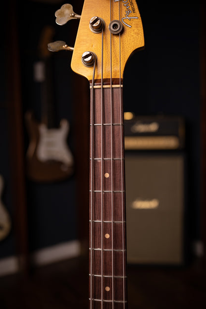 Fender 1960 Precision Bass® Relic®, Rosewood Fingerboard Electric Bass Guitar Super Faded Aged Olympic White