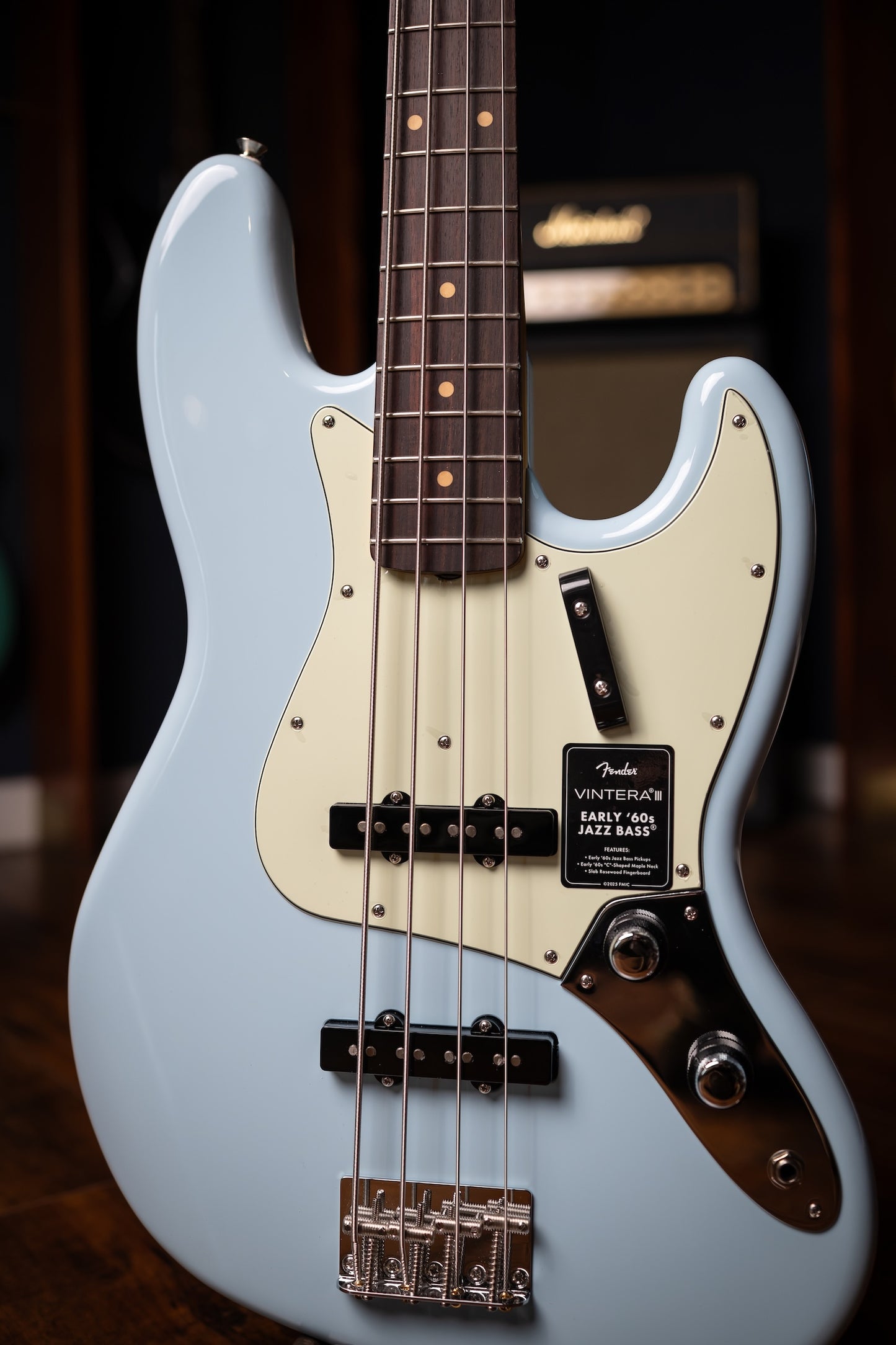 Fender Vintera® III Early '60s Jazz Bass®, Rosewood Fingerboard Electric Bass - Sonic Blue