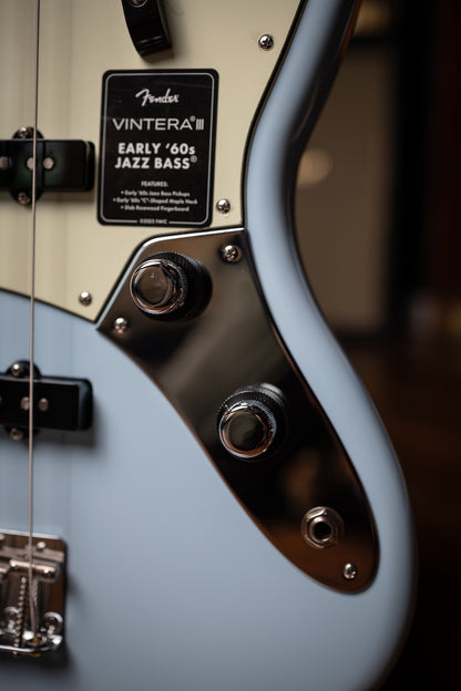 Fender Vintera® III Early '60s Jazz Bass®, Rosewood Fingerboard Electric Bass - Sonic Blue
