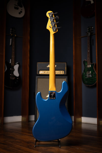 Fender  American Vintage II 1966 Jazz Bass®, Rosewood Fingerboard, Electric Bass - Lake Placid Blue