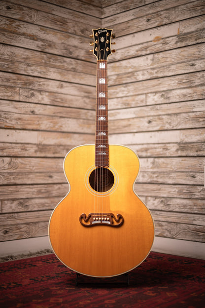2008 Gibson SJ 200 Acoustic Guitar - Natural