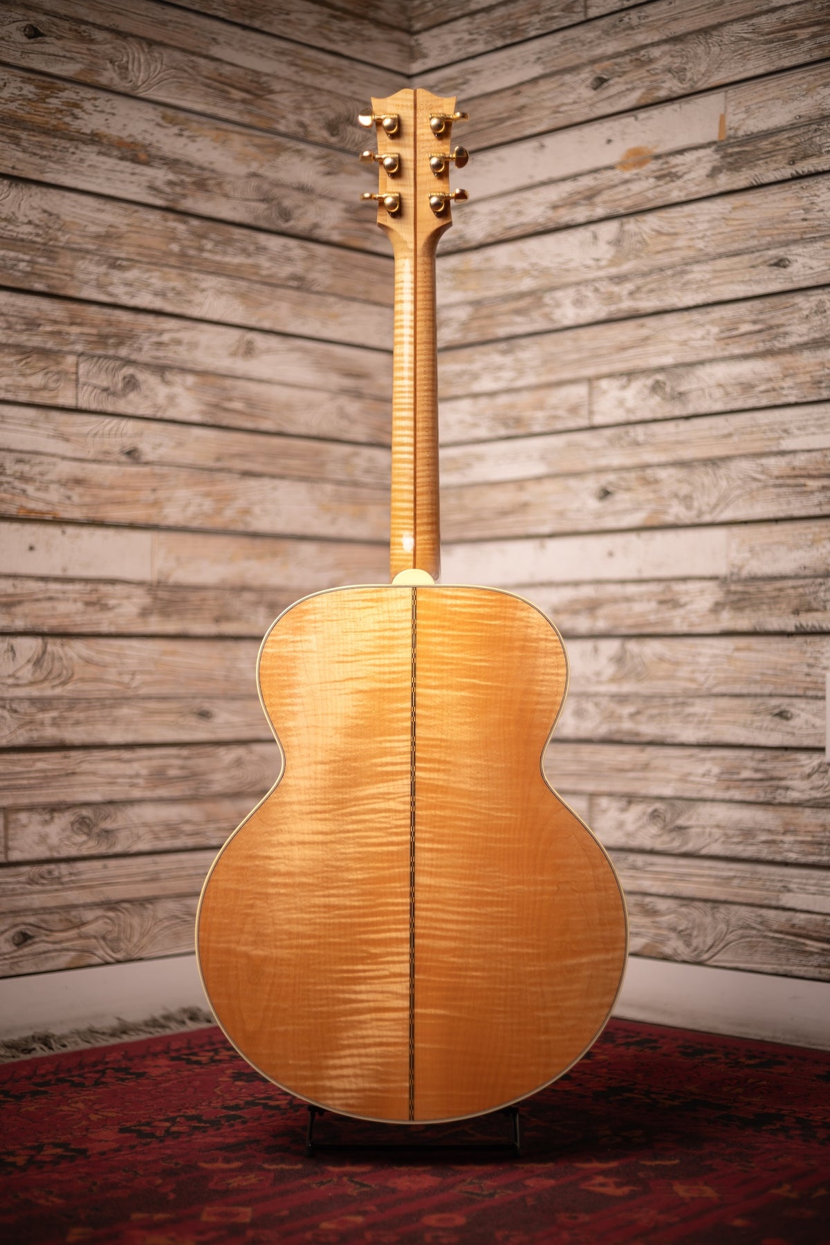 2008 Gibson SJ 200 Acoustic Guitar - Natural