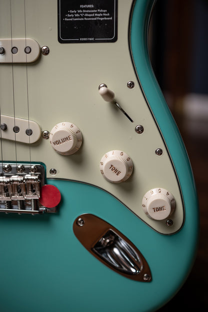 Fender Vintera III Early '60s Stratocaster - Sea Foam Green