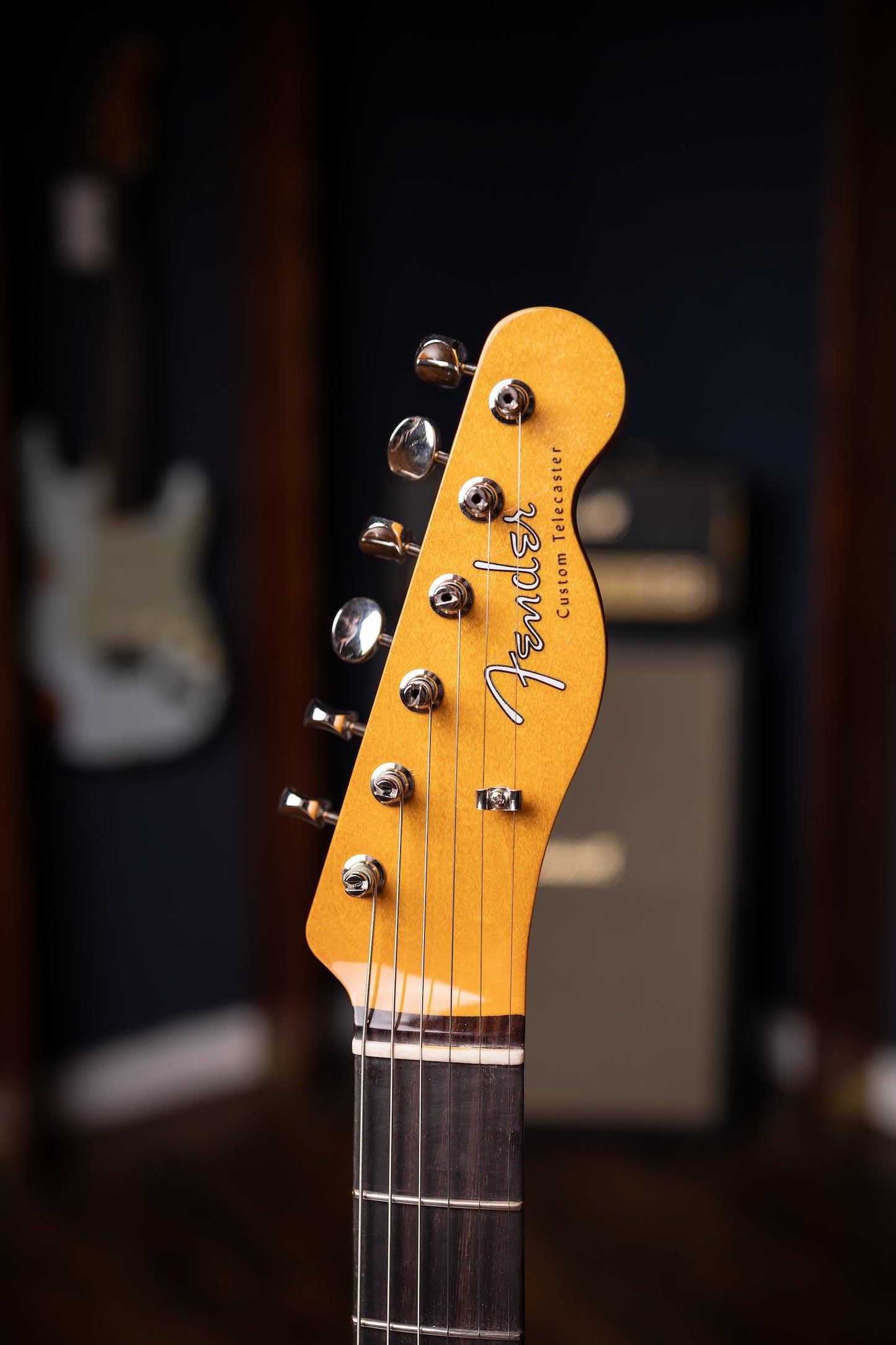 Fender Limited Edition Vintera III Early '60s Custom Telecaster - 3-Color Sunburst