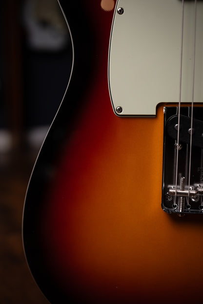 Fender Limited Edition Vintera III Early '60s Custom Telecaster - 3-Color Sunburst