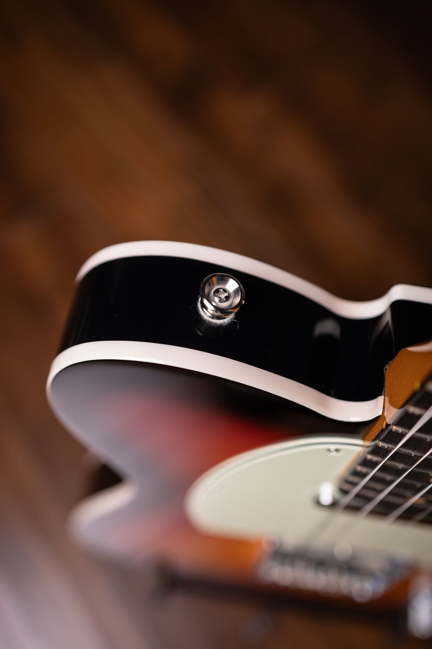 Fender Limited Edition Vintera III Early '60s Custom Telecaster - 3-Color Sunburst