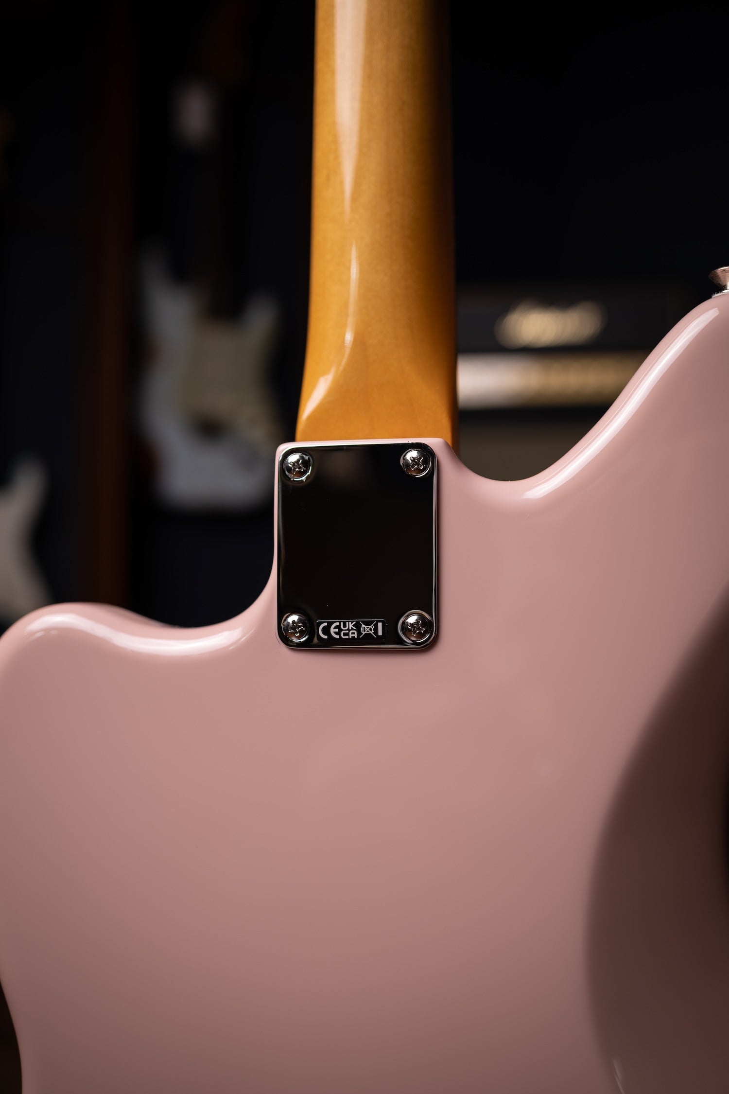 Fender  Vintera III Mid '60s Jaguar - Shell Pink