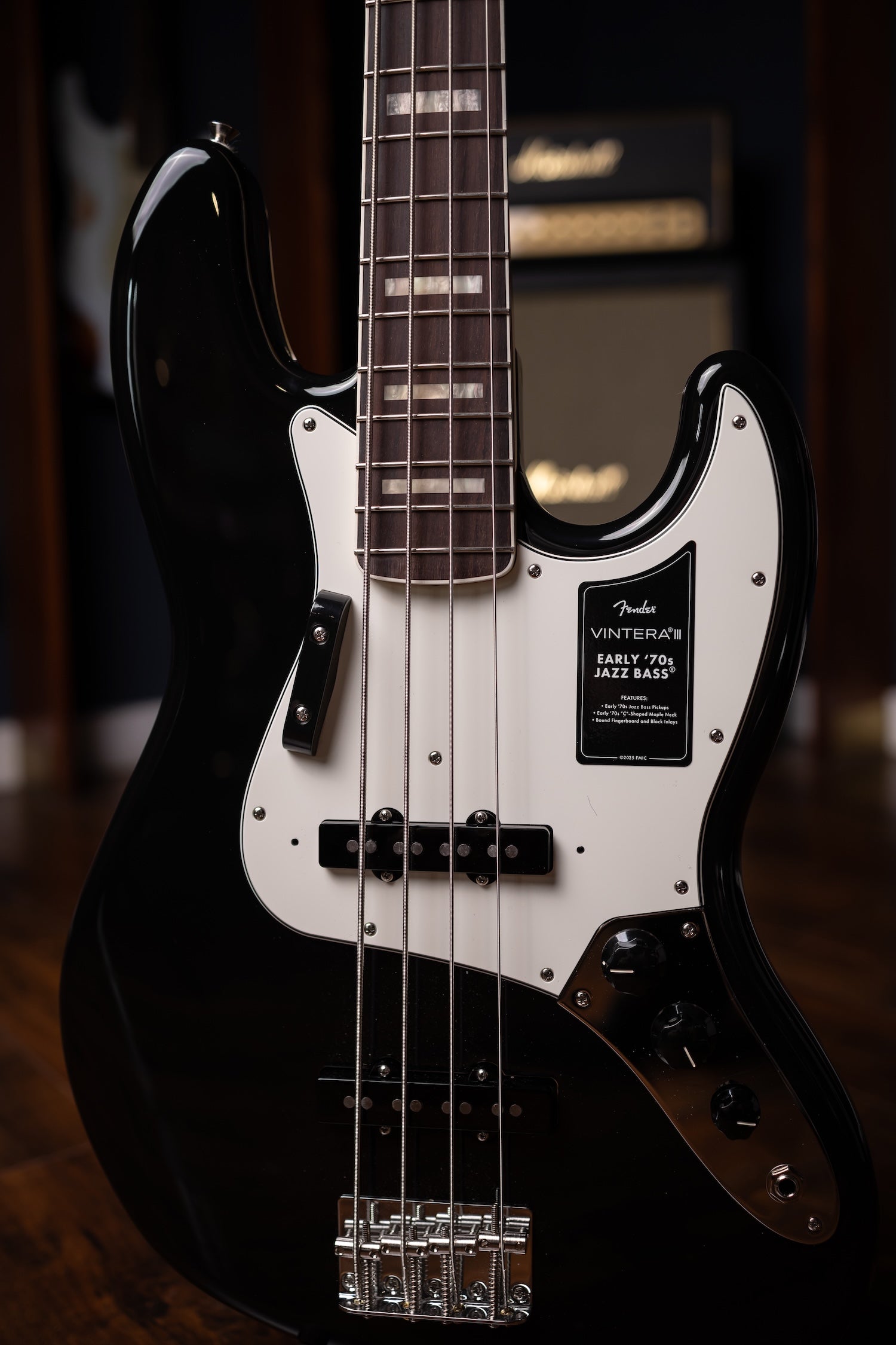Fender Vintera III Early '70s Jazz Bass - Black