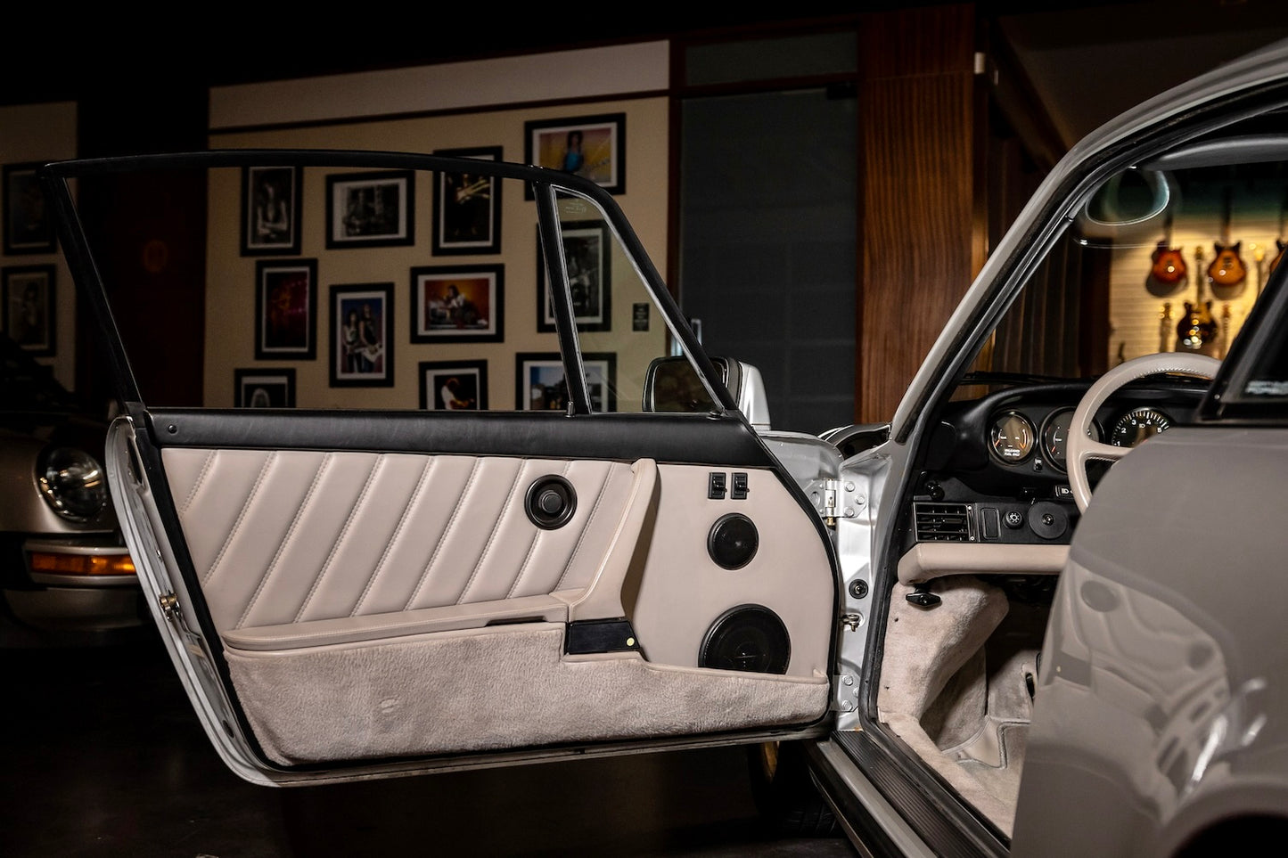 1989 Porsche 911 Carrera "25th Anniversary Edition" - Silver Metallic