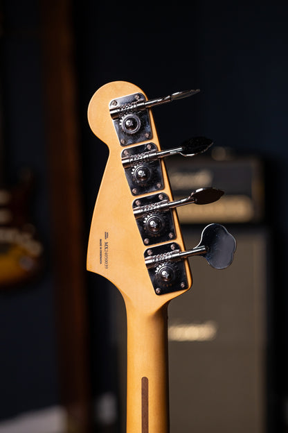 Fender Player II Mustang PJ Bass - 3-Tone Sunburst