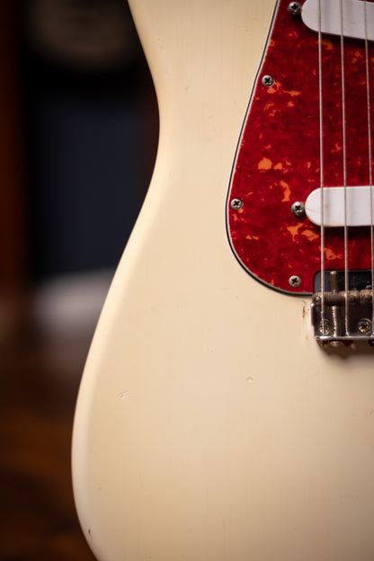 1963 Fender Duo Sonic Electric Guitar - Olympic White