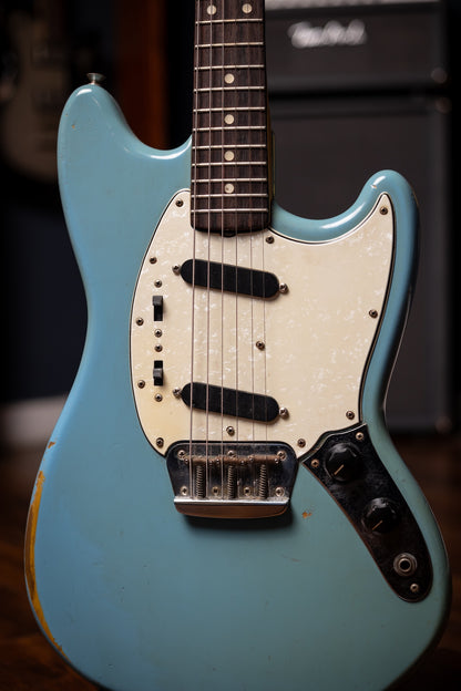1965 Fender Duo Sonic II Electric Guitar - Daphne Blue