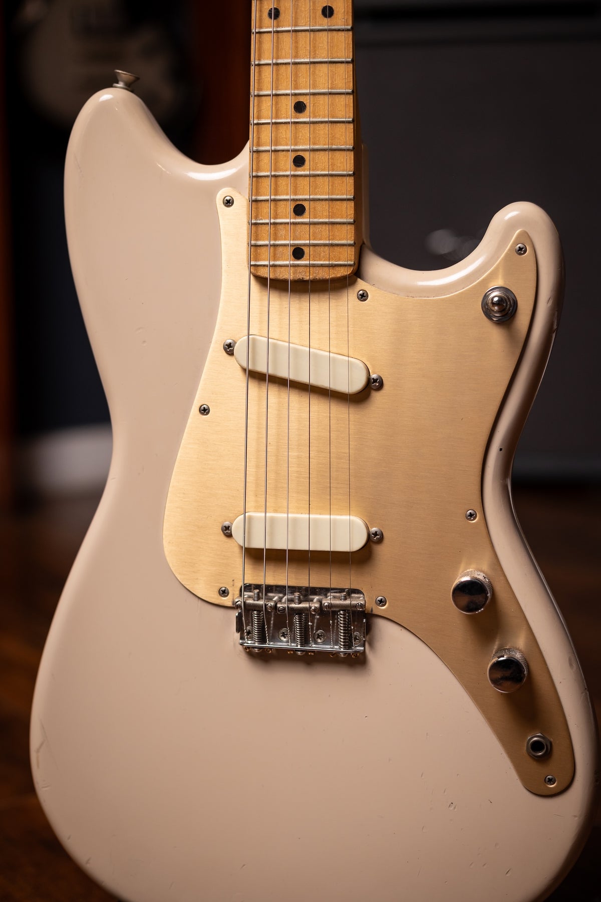 1958 Fender Duo Sonic Electric Guitar - Desert Sand/ Anodized Pickguard