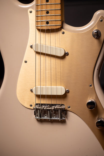 1958 Fender Duo Sonic Electric Guitar - Desert Sand/ Anodized Pickguard