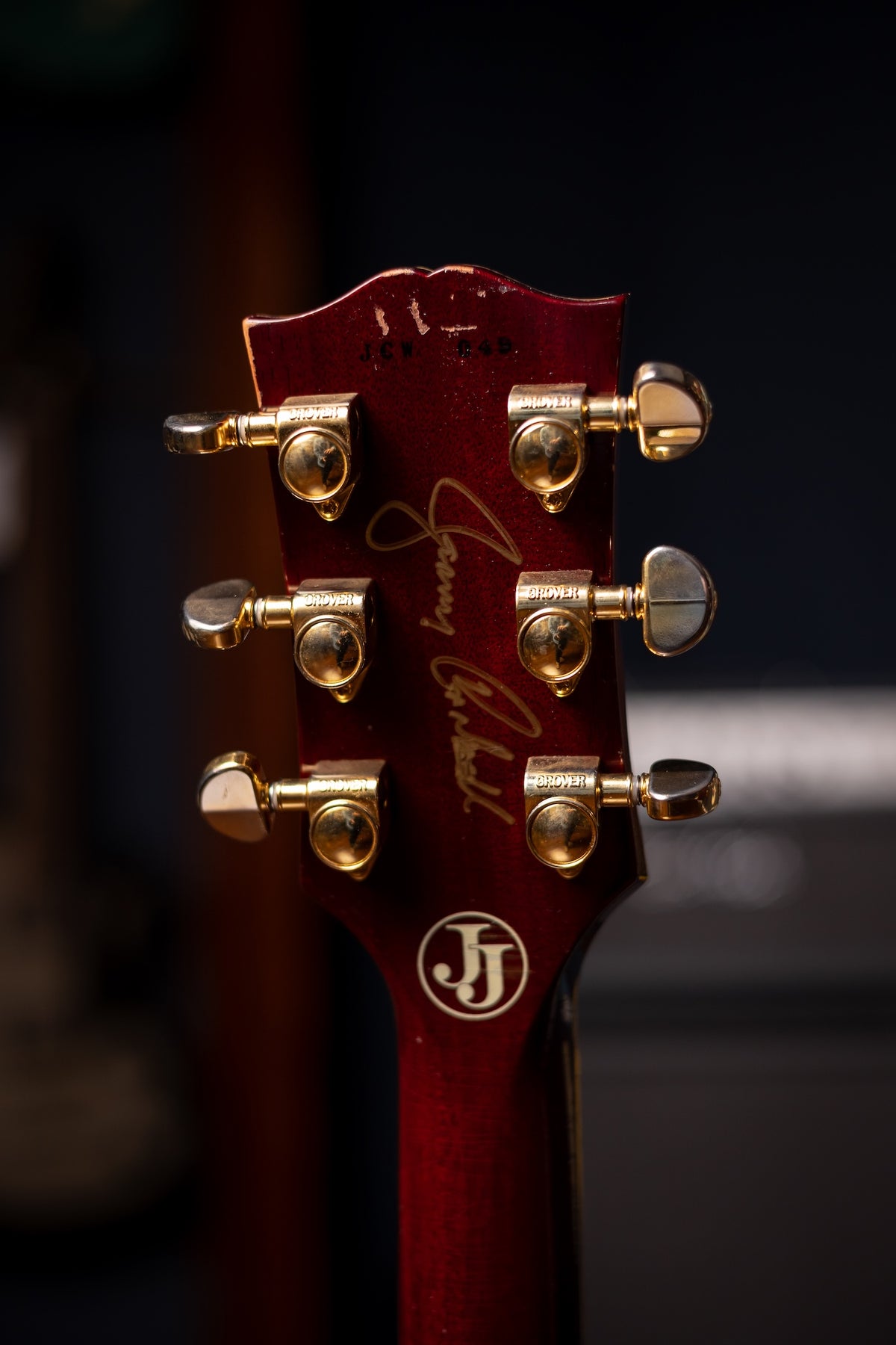 Pre-Owned Gibson Les Paul Custom Jerry Cantrell "Wino" Murphy Lab Electric Guitar - Light Aged Wine Red