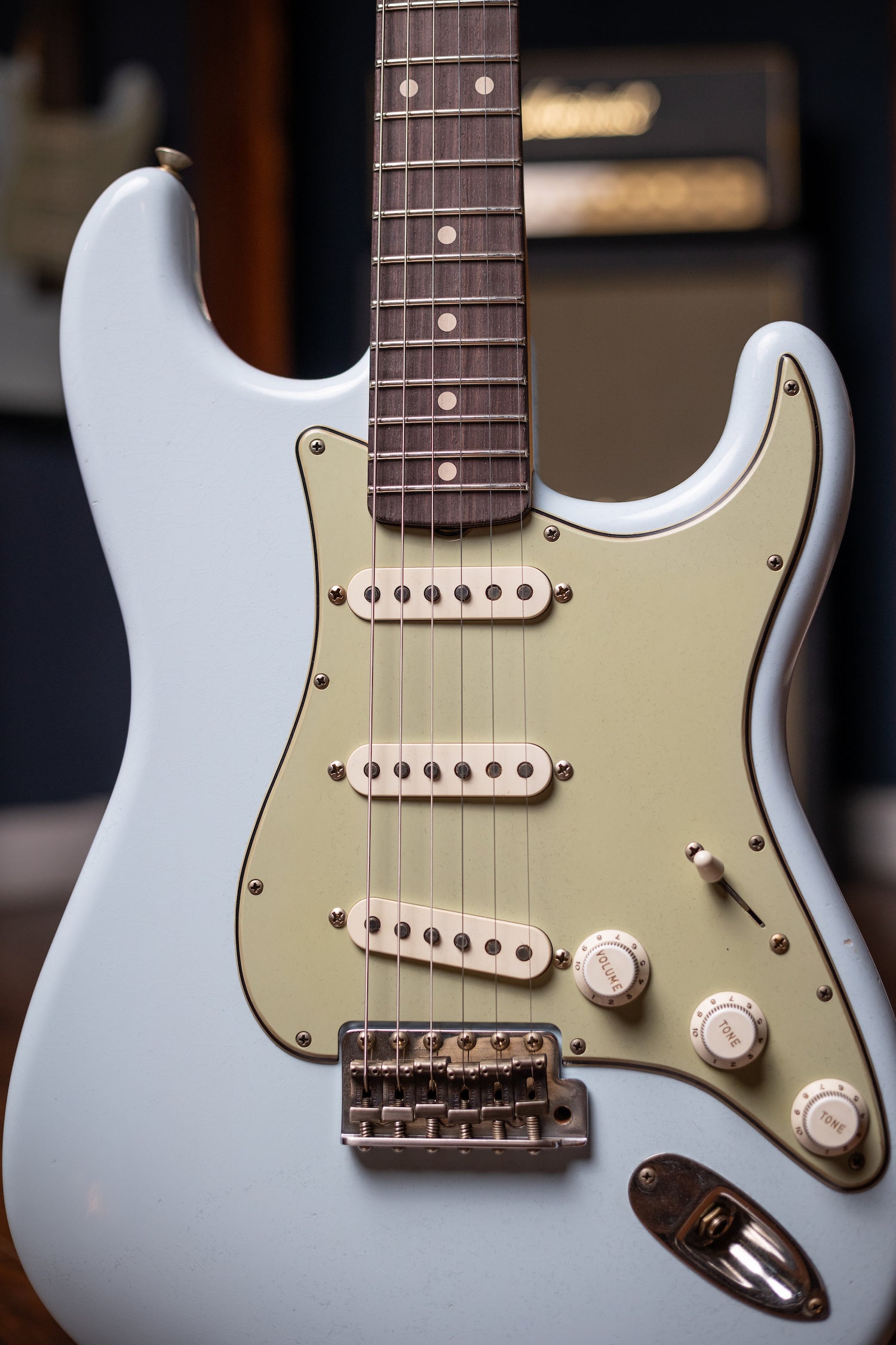 Fender Masterbuilt Greg Fessler '62 Stratocaster® Journeyman Relic® Electric Guitar  - Pale Sonic Blue 