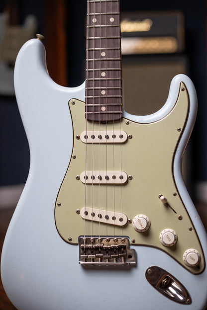 Fender Masterbuilt Greg Fessler '62 Stratocaster® Journeyman Relic® Electric Guitar  - Pale Sonic Blue 