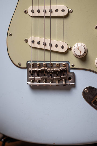 Fender Masterbuilt Greg Fessler '62 Stratocaster® Journeyman Relic® Electric Guitar  - Pale Sonic Blue 