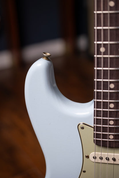 Fender Masterbuilt Greg Fessler '62 Stratocaster® Journeyman Relic® Electric Guitar  - Pale Sonic Blue 