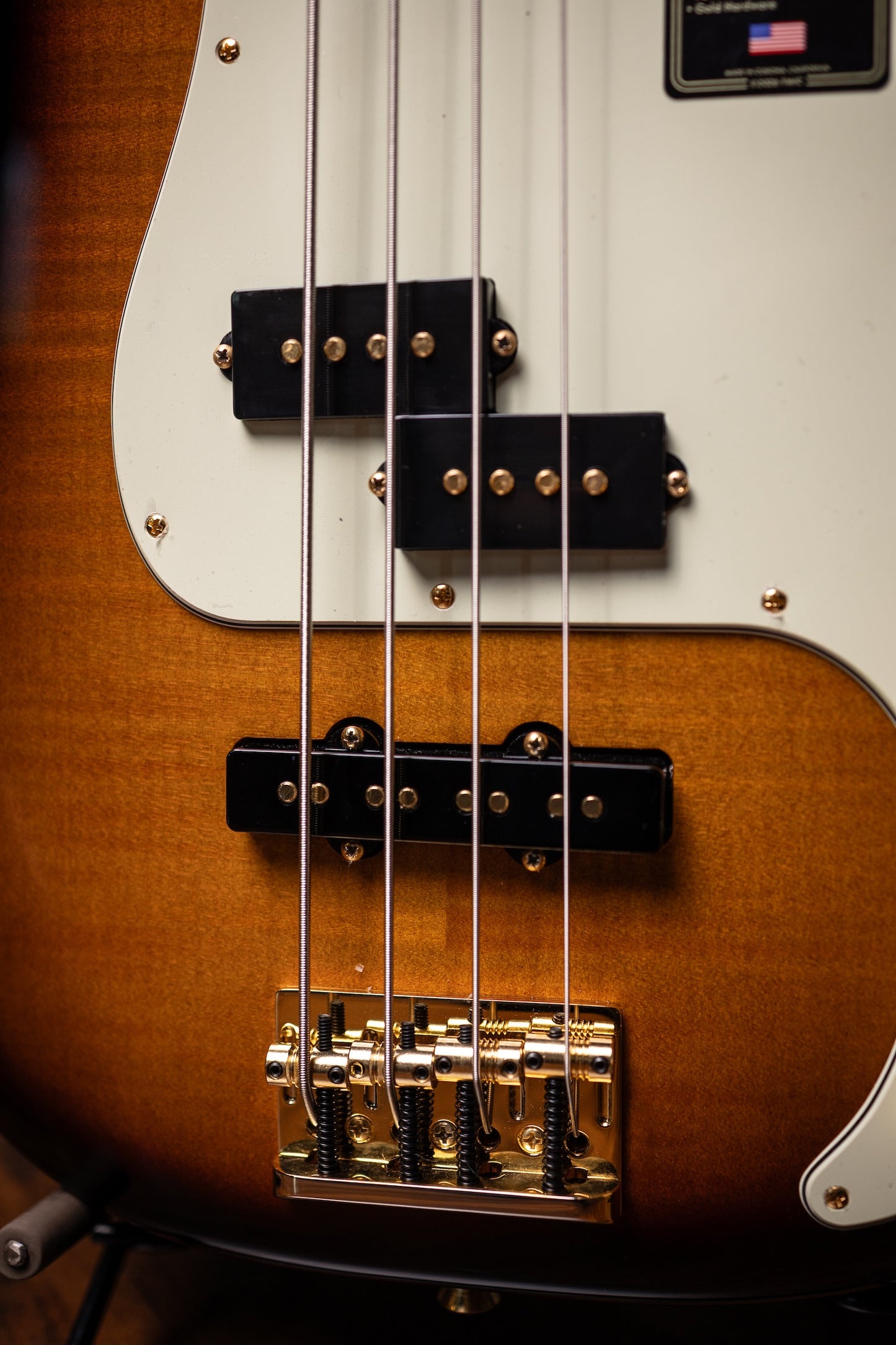 Fender 75th Anniversary American Professional PJ Bass - 2-Color Sunburst