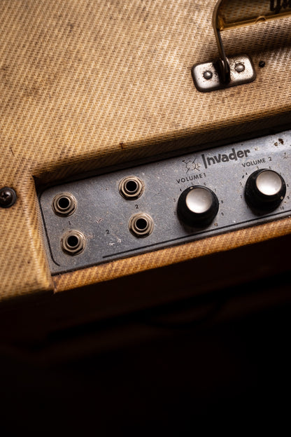 Pre-Owned Gibson GA-30 Invader Amplifier