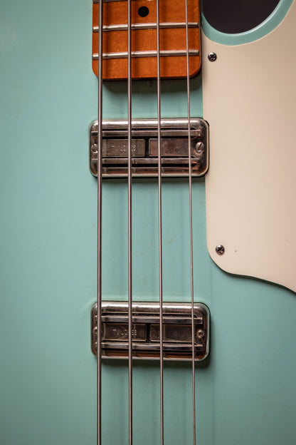 Pre-Owned PeterBuilt Cabrontia Electric Bass - Surf Green