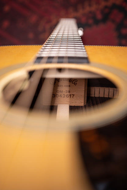 Martin OM-28E Standard L.R. Baggs Orchestra Model Acoustic-Electric Guitar  - Natural