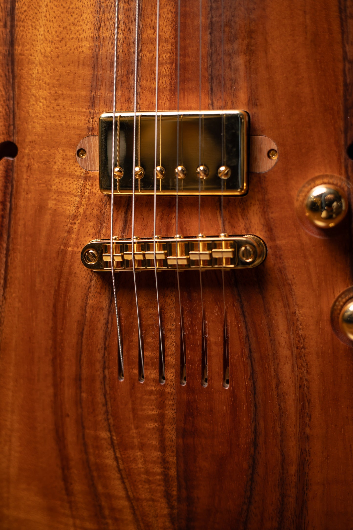 2025 Lowden GL-J Flammed Koa Electric Guitar - Natural