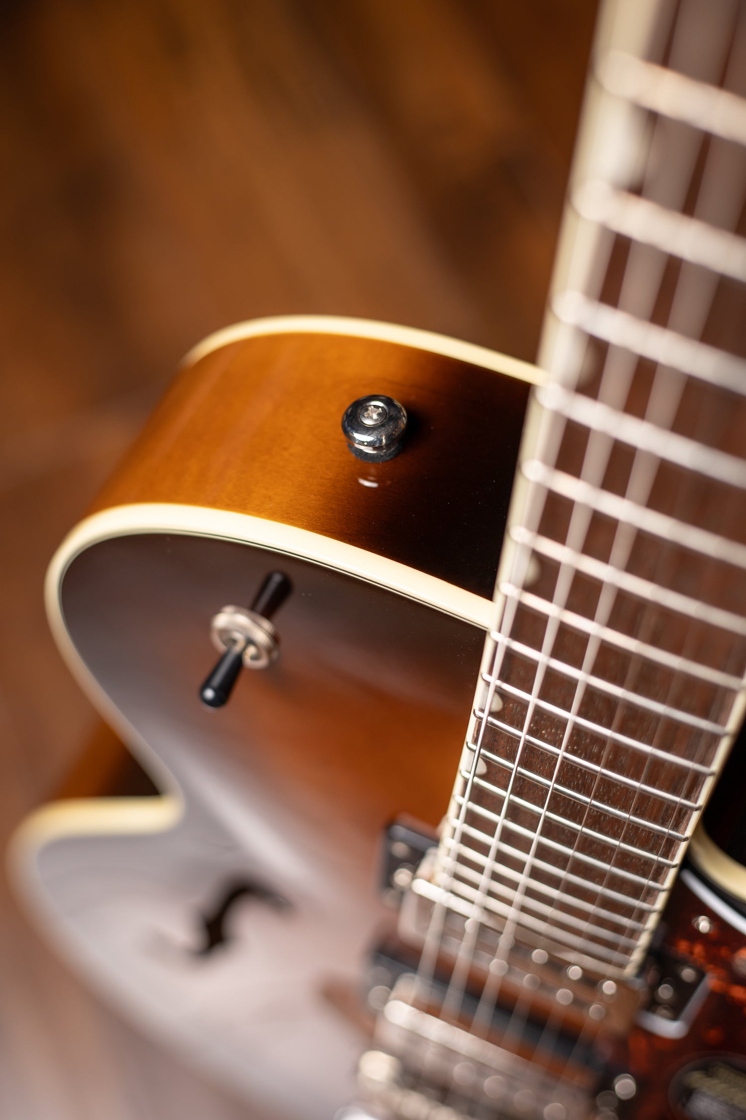 Gretsch G2420T Streamliner™ Hollow Body with Bigsby® - Robusto Burst