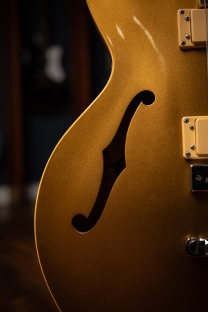 1974 Gibson Les Paul Signature Electric Guitar - Gold Top