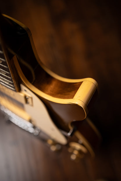 1974 Gibson Les Paul Signature Electric Guitar - Gold Top