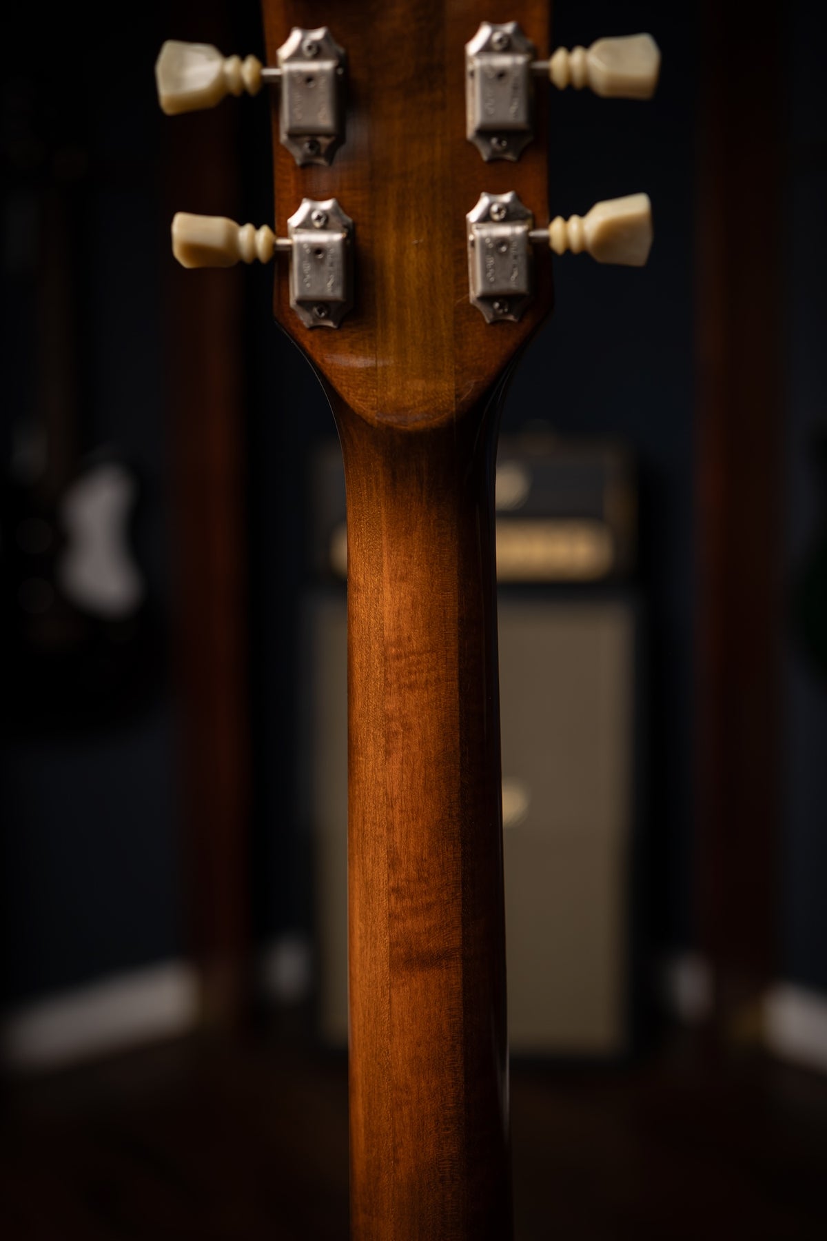 1974 Gibson Les Paul Signature Electric Guitar - Gold Top