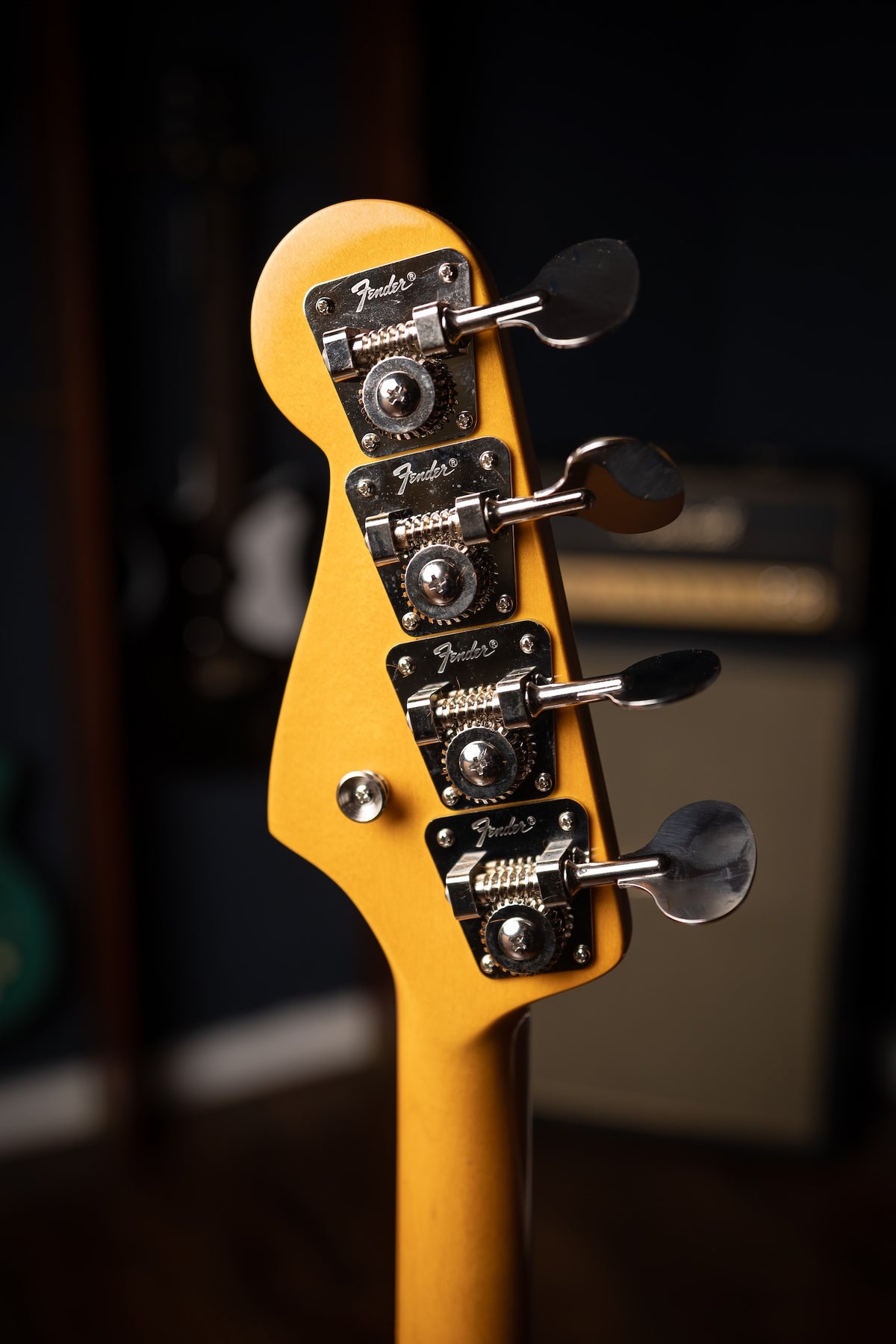 Fender  American Vintage II 1966 Jazz Bass®, Rosewood Fingerboard, Electric Bass - Lake Placid Blue
