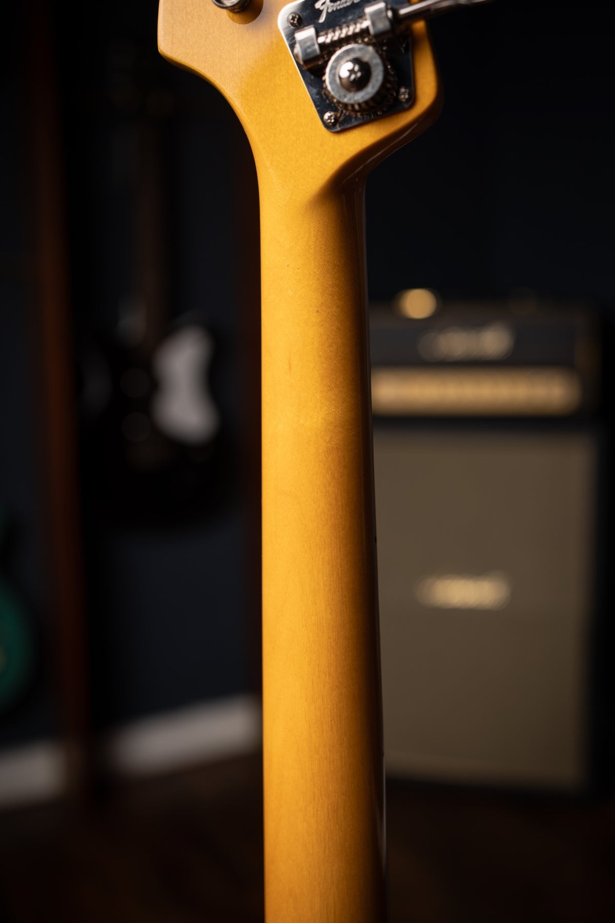 Fender  American Vintage II 1966 Jazz Bass®, Rosewood Fingerboard, Electric Bass - Lake Placid Blue