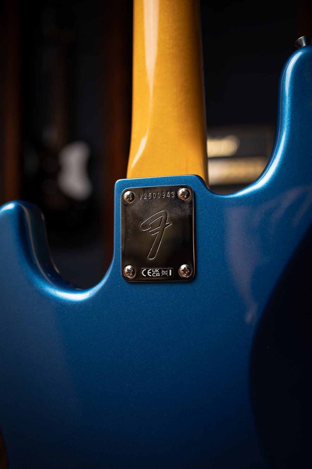 Fender  American Vintage II 1966 Jazz Bass®, Rosewood Fingerboard, Electric Bass - Lake Placid Blue