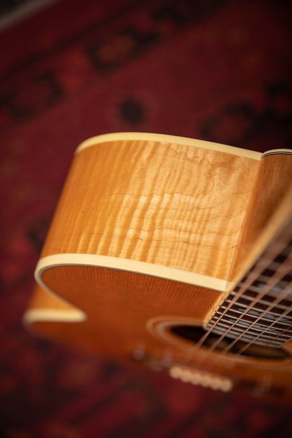 2008 Gibson SJ 200 Acoustic Guitar - Natural