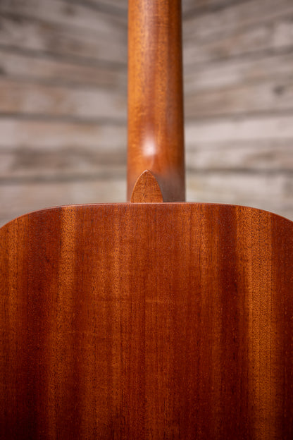 Martin 000-17 Acoustic Guitar Left Handed - Whiskey Sunset