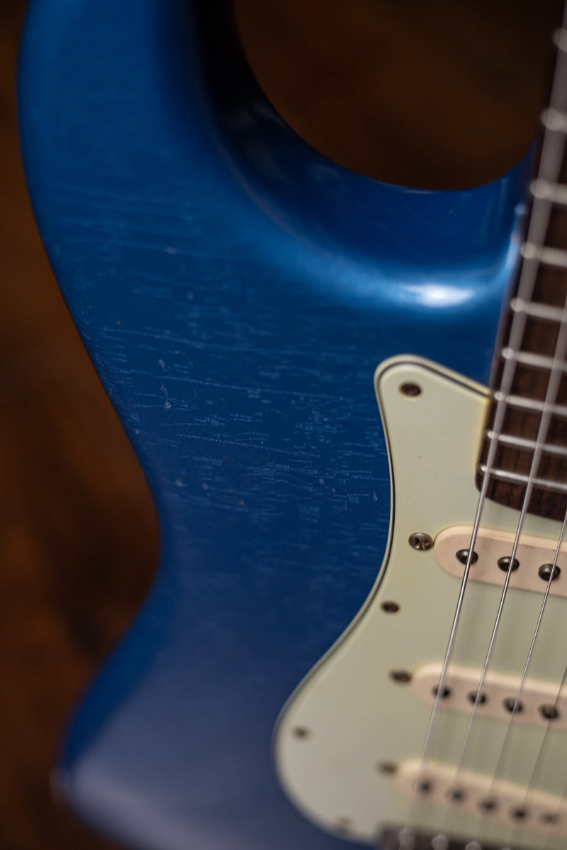 2011 Fender Custom Shop 1960 Stratocaster Relic Electric Guitar - Lake Placid Blue