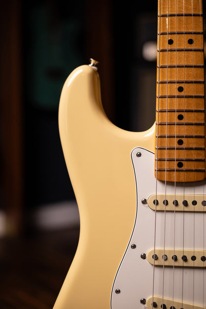 Fender Vintera II '70s Stratocaster Electric Guitar - Vintage White