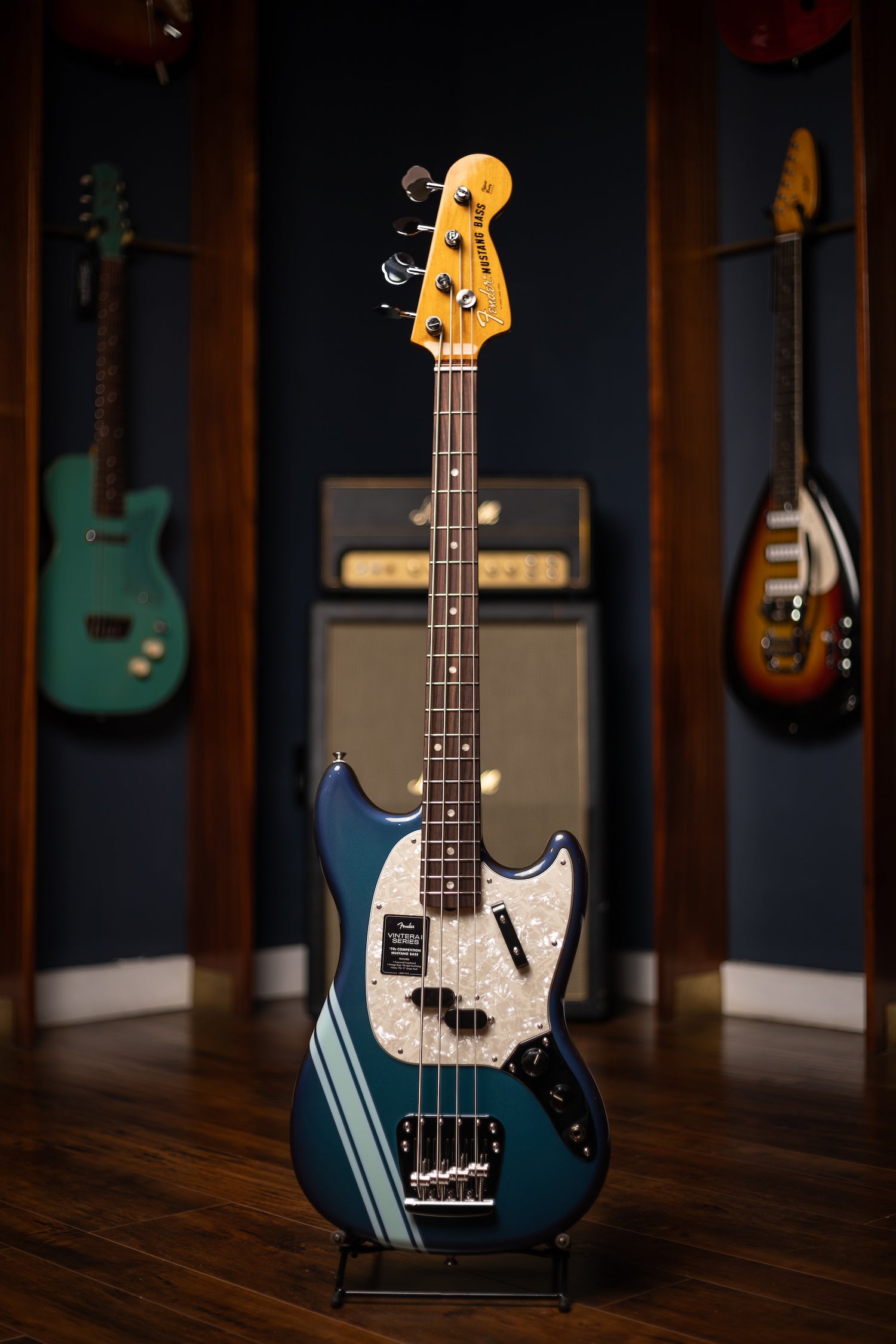 Fender Vintera® II '70s Competition Mustang® Electric Bass - Competition Burgundy