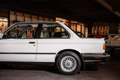 1987 BMW 325is | Alpine White