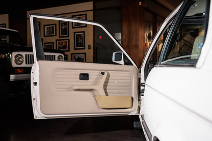 1987 BMW 325is | Alpine White