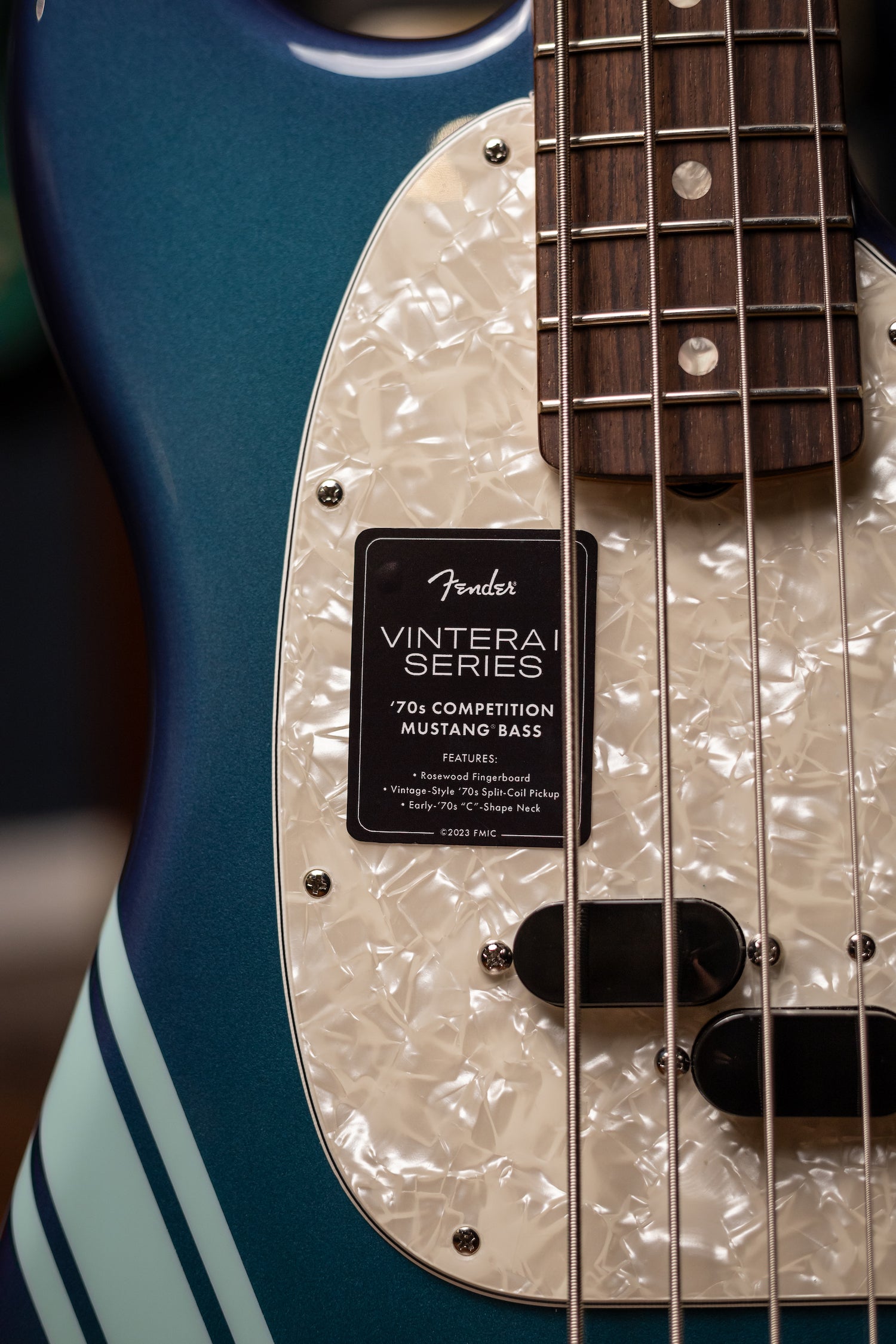 Fender Vintera® II '70s Competition Mustang® Electric Bass - Competition Burgundy