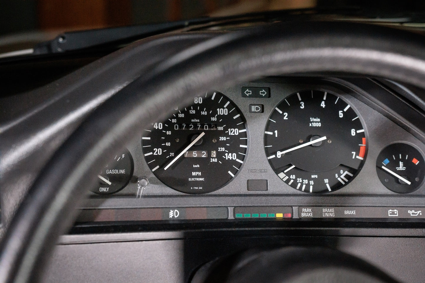 1987 BMW 325is | Alpine White