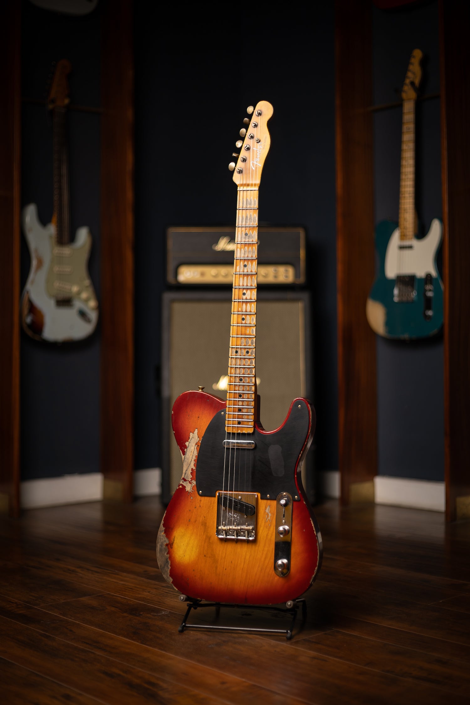 Fender Custom Shop 1952 Telecaster Super Heavy Relic Electric Guitar - Aged Cherry Sunburst