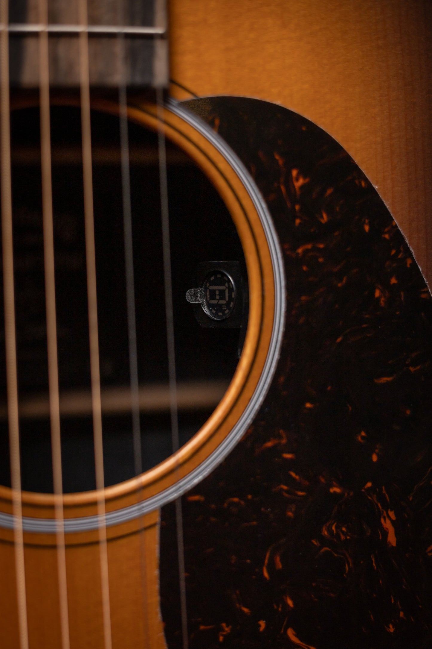 Martin D-X2E Molly Tuttle Acoustic Elecetric Guitar - Vintage Sunburst